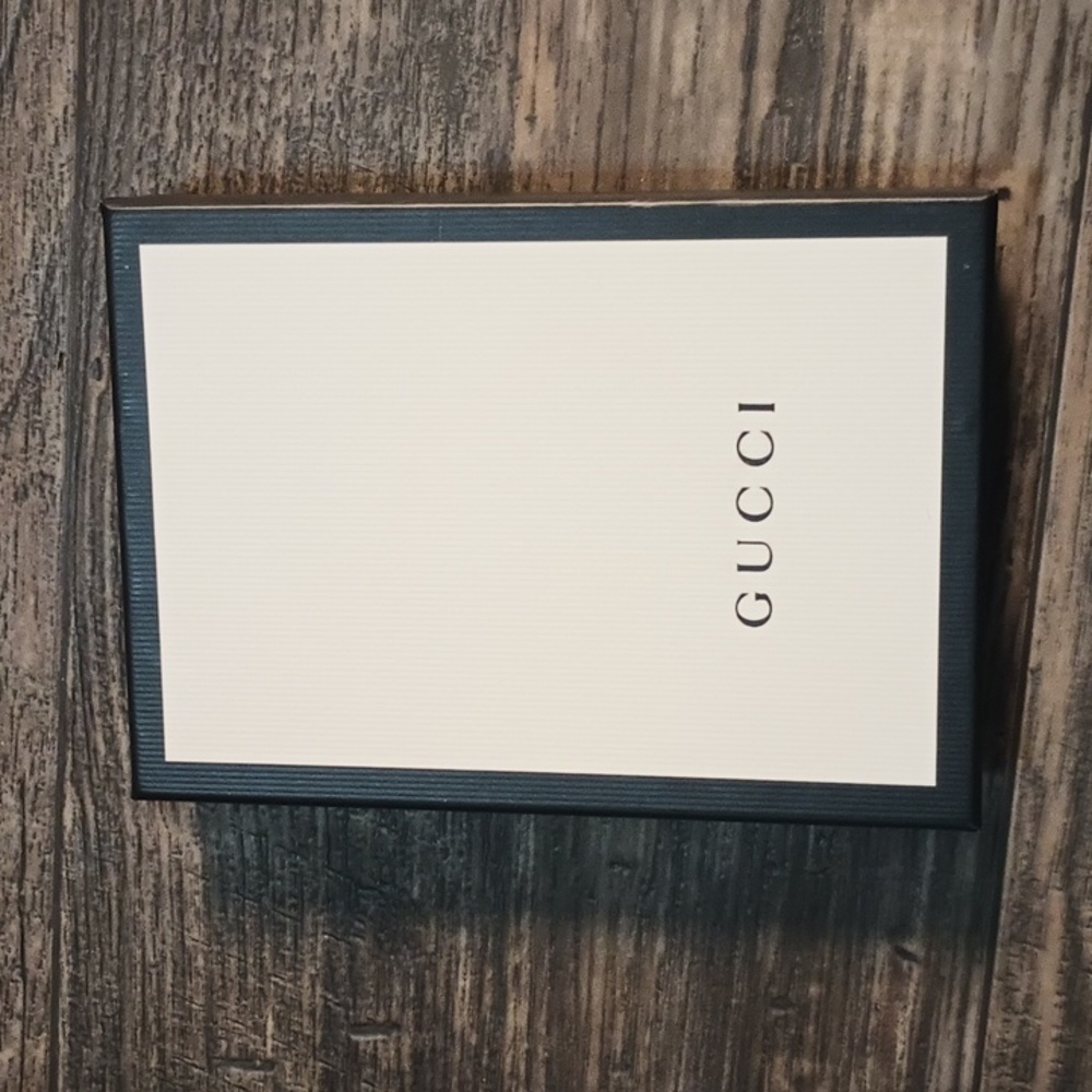 Authentic Gucci (Box) - Picture 4 of 4